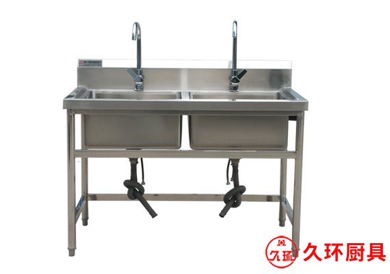 雙星水池